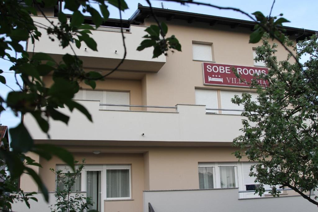 Rooms Villa Aria Sesvete Exteriör bild